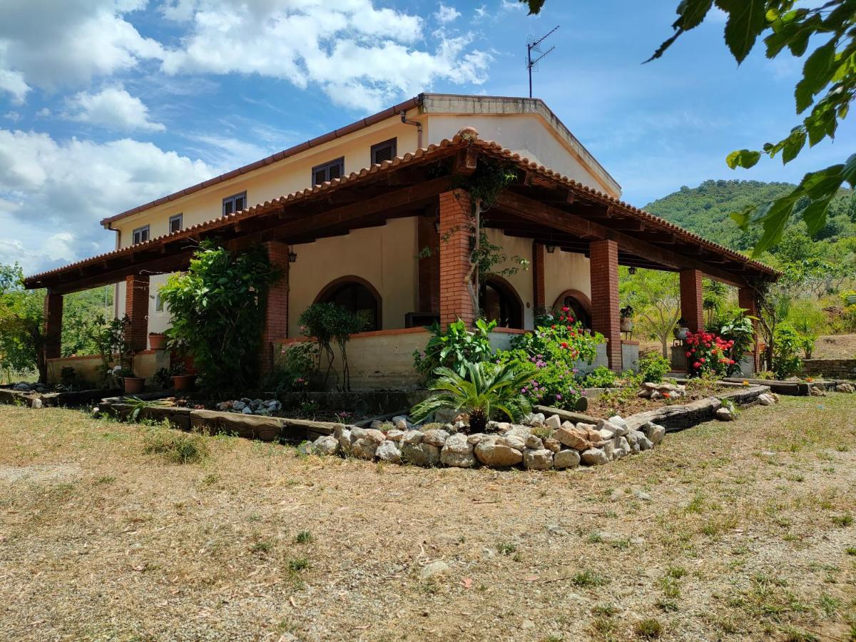 Azienda Agrituristica Verdevalle Cicerale Exterior foto